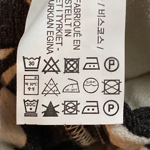 NWT. Zara Black/Ecru Floral Print Shirt Midi Dress. Size XS. - Picture 10 of 10